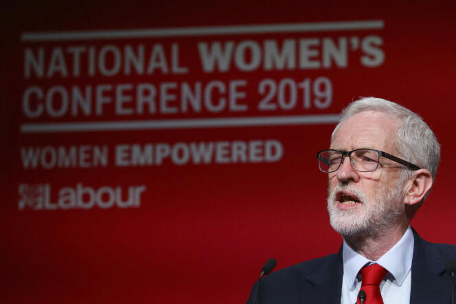 Le leader du Parti travailliste britannique, Jeremy Corbyn, lors d’un discours à Telford, en Angleterre, le samedi 23 février.