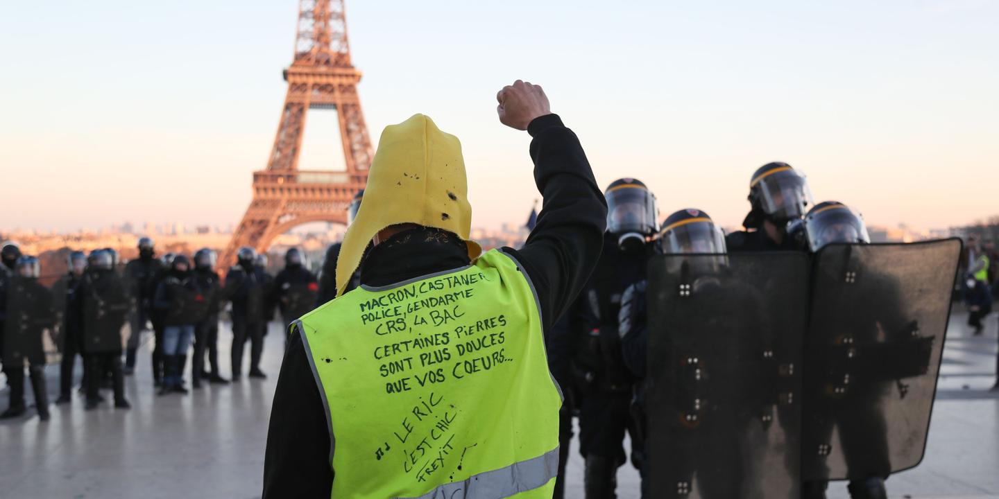 Près De 47 000 Gilets Jaunes Ont Manifesté Dans Toute La
