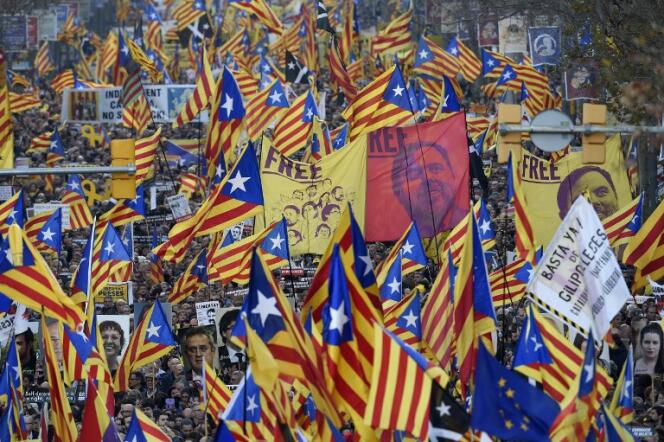 Manifestation de protestation contre le procès des douze dirigeants indépendantistes catalans accusés d’avoir mené une tentative de sécession en octobre 2017, à Barcelone, le 16 février 2019.