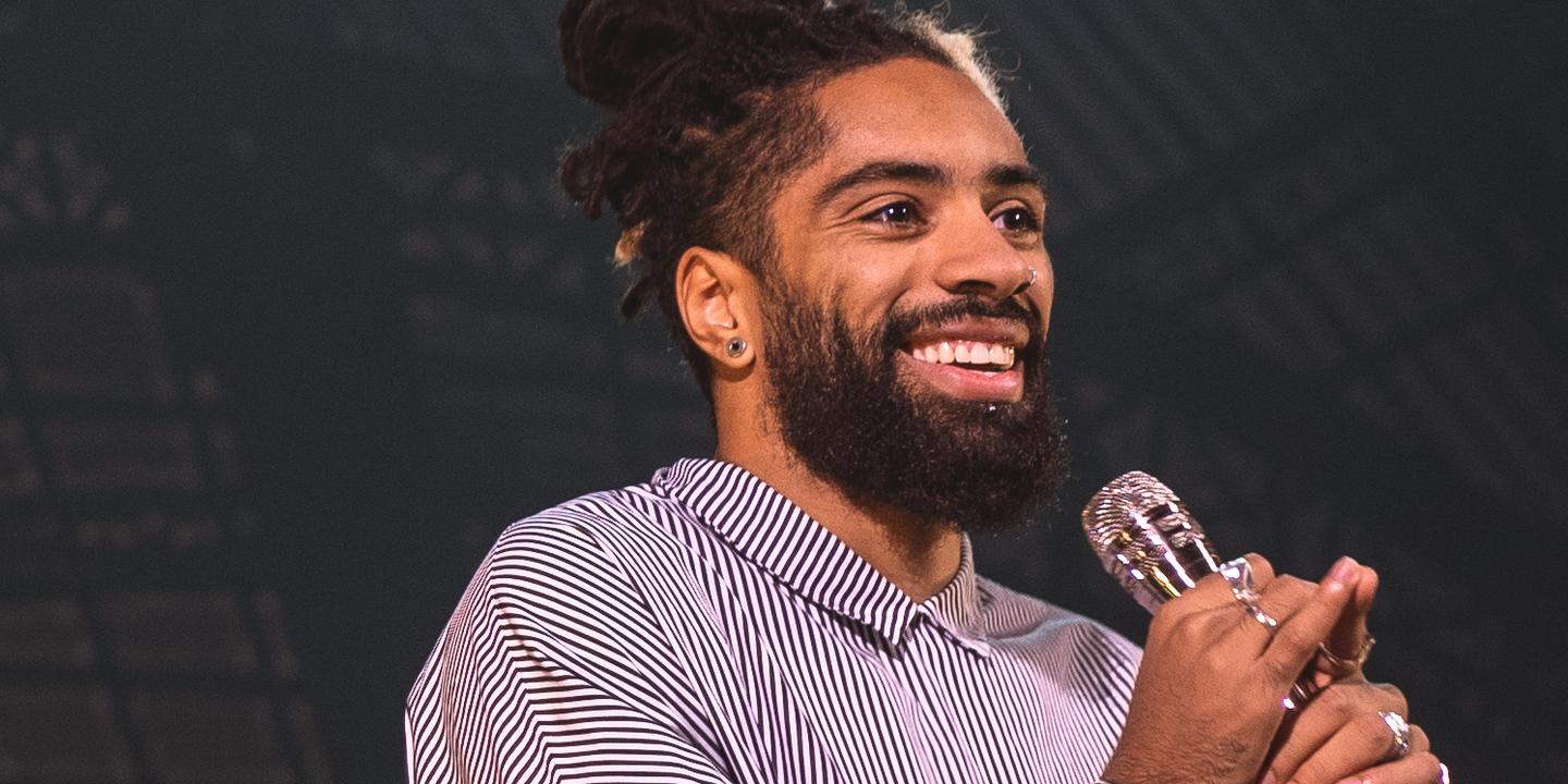 Télécharger gratuitement Images Charismatique Et Federateur Fary Entend Donner Ses Lettres De dernière par