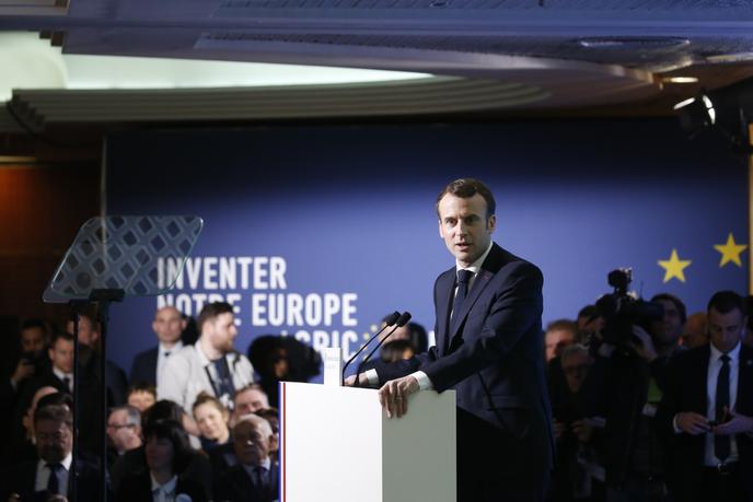 Europeennes Macron Monte Au Front