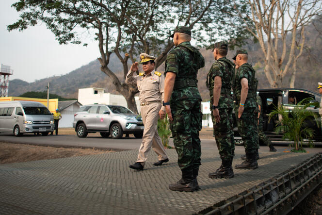 Le premier ministre thaïlandais Prayuth Chan-o-cha lors d’un exercice militaire sur la base de Lopburi, le 14 février.