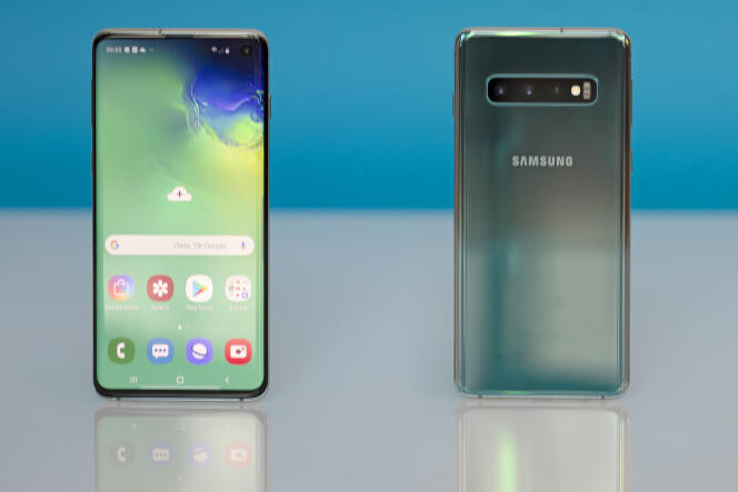 Le Samsung S10 demeure l’un des smartphones aux lignes les plus pures du moment.