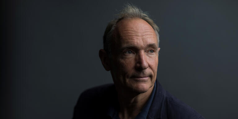 World Wide Web founder Tim Berners-Lee poses for a photograph following a speech at the Mozilla Festival 2018 in London, Britain October 27, 2018. Picture taken October 27, 2018. REUTERS/Simon Dawson - RC1F54137EF0