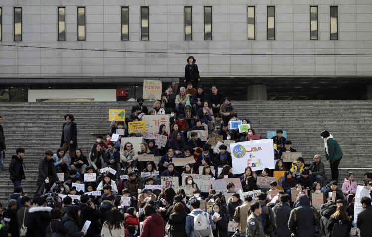 La grève scolaire à Séoul, en Corée du Sud, le 15 mars.