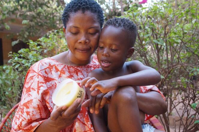 La pommade Maïa au beurre de karité allie l’hydratation et la protection durant au moins cinq heures contre les piqûres d’anophèle, vecteur du paludisme.