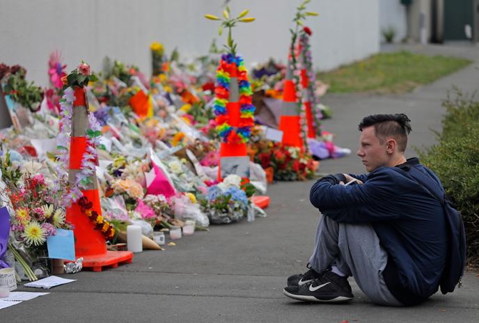Devant la mosquée Al Noor à Christchurch, le 18 mars.