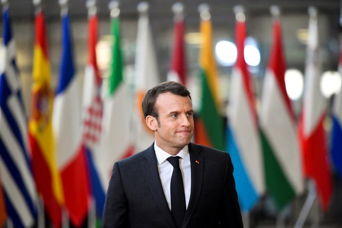 Emmanuel Macron à son arrivée à Bruxelles, le 21 mars.