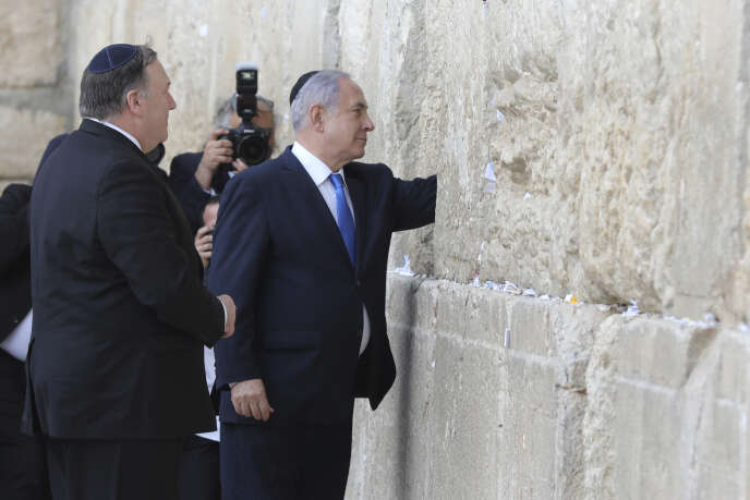 Mike Pompeo en el Muro de la Lamentación, con Benjamin Netanyahu, 21 de marzo de 2019.