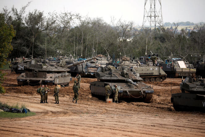 L’armée israélienne déployée près de la bande de Gaza, le 26 mars.