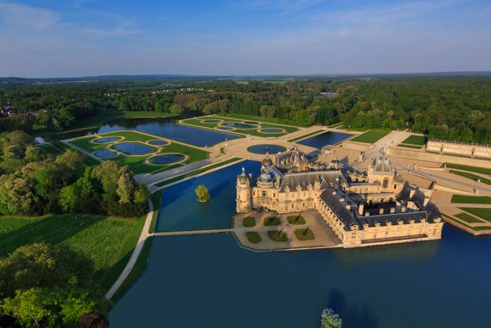 Le château de Chantilly.
