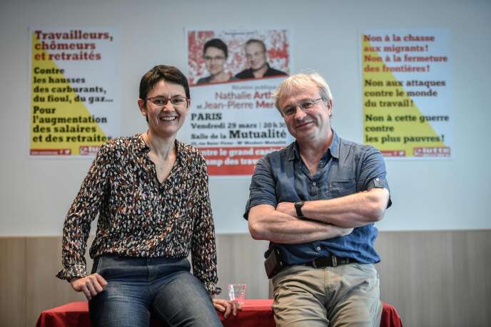Nathalie Arthaud y Jean-Pierre Mercier dieron una conferencia de prensa el viernes 29 de marzo.