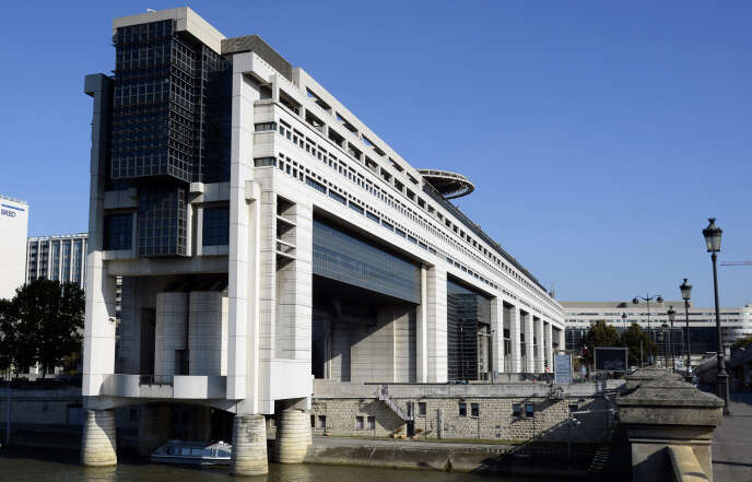 Le ministère de l’économie, des finances et de l’industrie, dans le quartier de Bercy, à Paris, en octobre 2014.