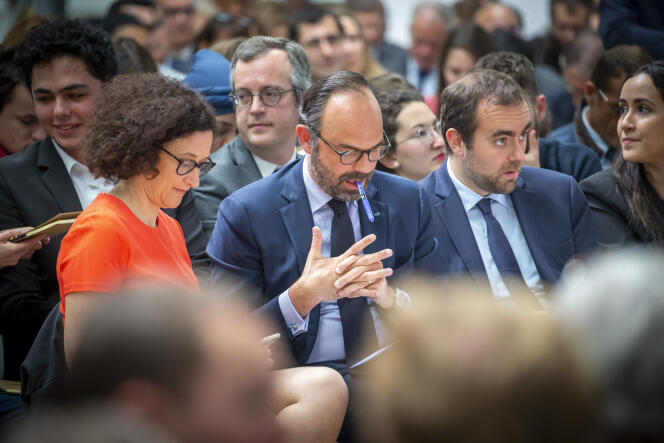 Emmanuelle Wargon, Edouard Philippe et Sébastien Lecornu participent à la « restitution » du grand débat national, au Grand Palais, à Paris.