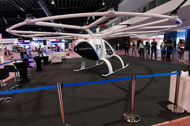 A flying taxi model presented by the Volocopter company in April 2019 in Singapore.
