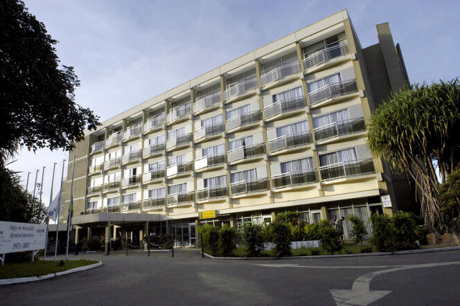 L’hôtel des Mille Collines, à Kigali, en avril 2004.