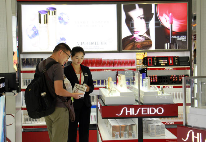 Boutique Shiseido dans l’aéroport international d’Haikou Meilan (Chine), en 2015.