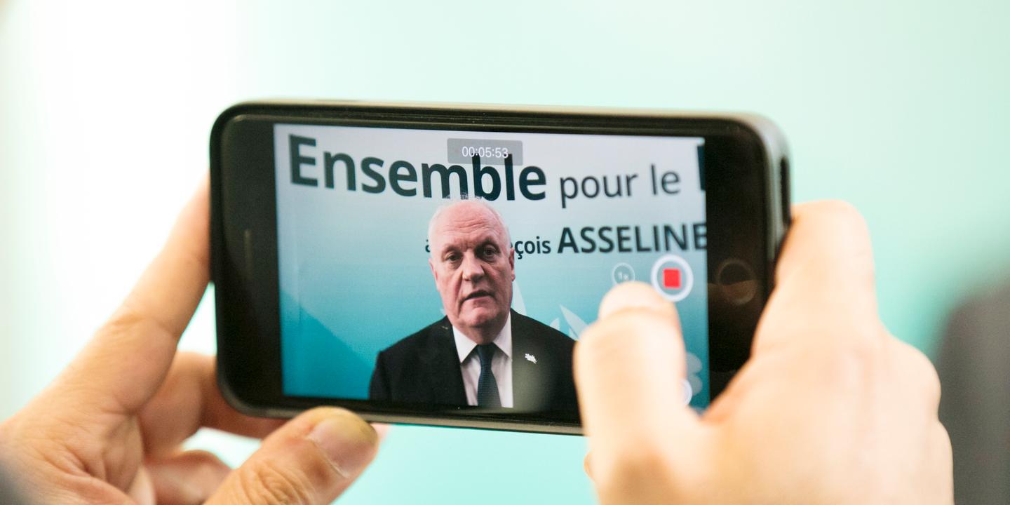 « Gilets jaunes » : François Asselineau et le « Frexit » font recette sur les ronds-points