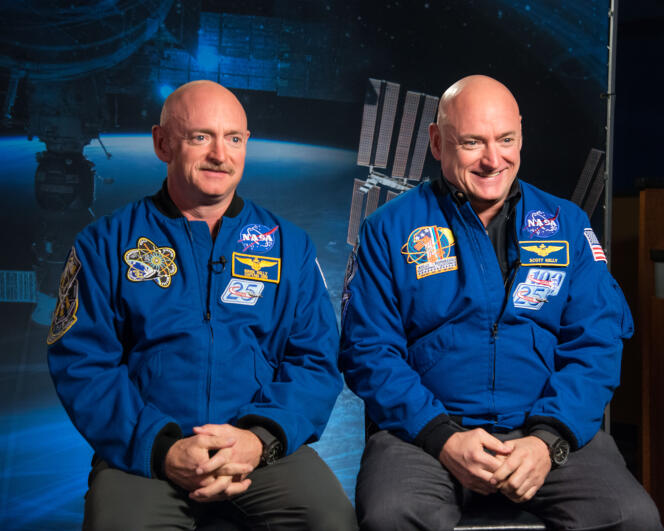 L’astronaute Scott Kelly (à droite), avec son jumeau Mark (à gauche), le 19 janvier 2015.