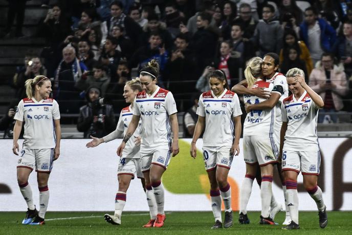 Foot Feminin L Olympique Lyonnais Ecrase Le Psg Et Fonce Vers Le Titre De Champion De France