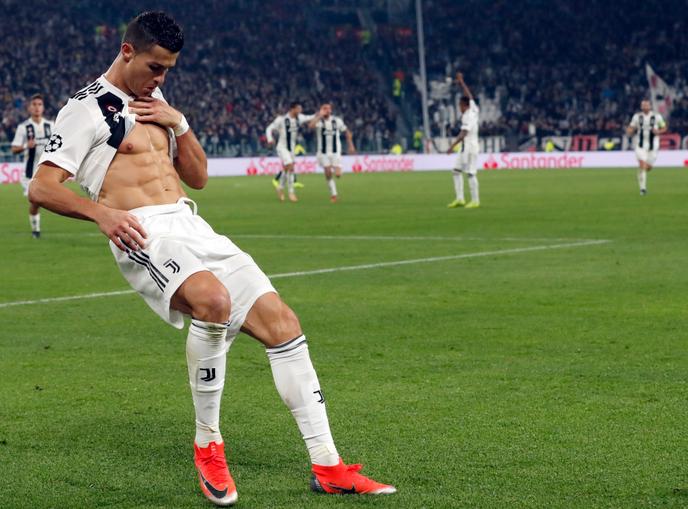 Cristiano Ronaldo Nouveau Messie De Turin