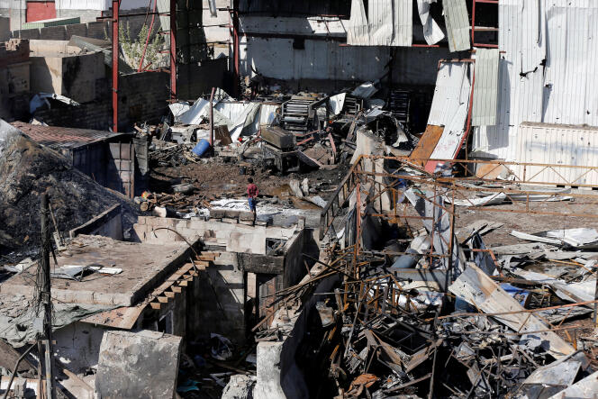 Le district de Jeraf, à Sanaa, au Yémen, après un bombardement aérien, le 10 avril.
