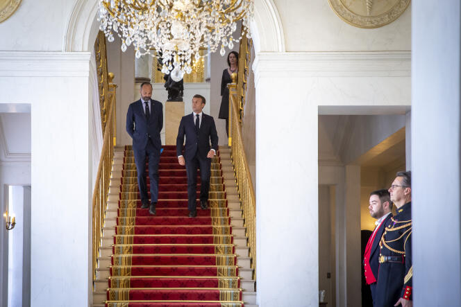 Emmanuel Macron et Edouard Philippe, au palais de l’Elysée, le 17 avril.