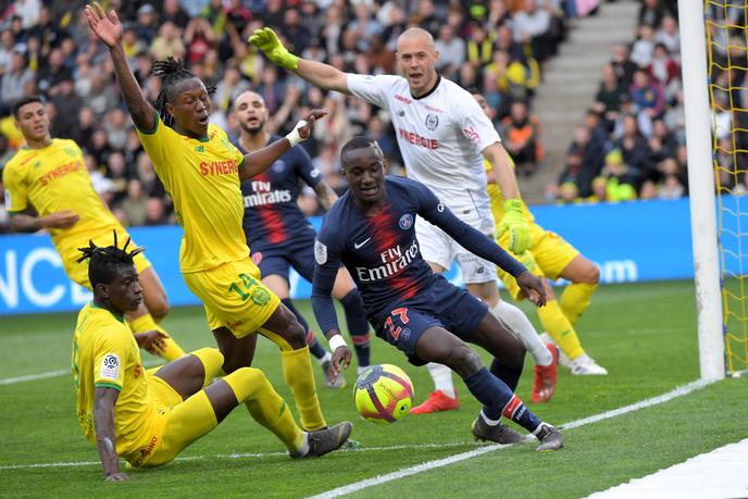 Ligue 1 Battu A Nantes Le Psg Manque De Nouveau L Occasion De Valider Son Titre