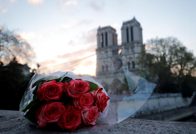 Notre-Dame de Paris au matin du 17 avril 2019, après le terrible incendie qui a ravagé la cathédrale dans la nuit du 15 avril.
