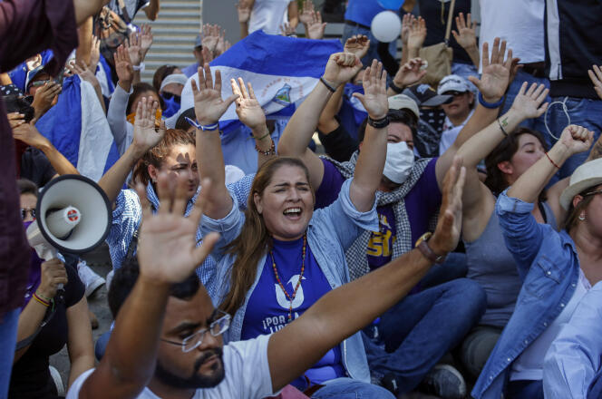 Manifestants opposés au gouvernement Ortega, lors d’une marche à Managua, la capitale du Nicaragua, le 17 avril 2019.