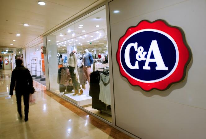 C A s impose de nouvelles fermetures en France