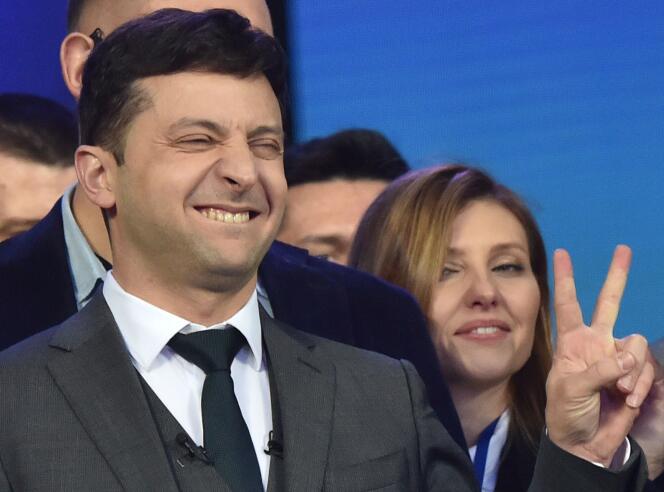 L’humoriste Volodymyr Zelensky, candidat et grand favori de l’élection présidentielle ukrainienne, au stade olympique de Kiev, le 19 avril.