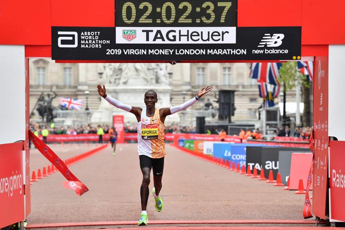 Eliud Kipchoge à l’arrivée du marathon de Londres, le 28 avil 2019.