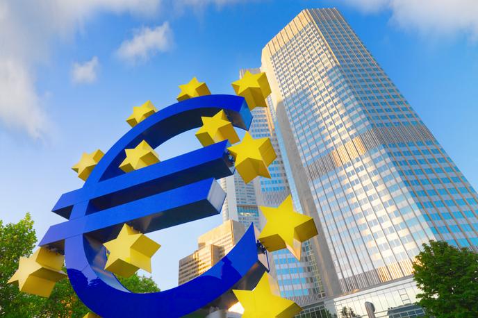« Les eurosceptiques reprochent à l’Union la disparition d’un monde de médiocrité où, grâce aux barrières douanières et aux dévaluations à répétition, les entreprises évitaient les remises en question et échappaient à la nécessité de faire sans cesse des gains de productivité » (Photo: Francfort).