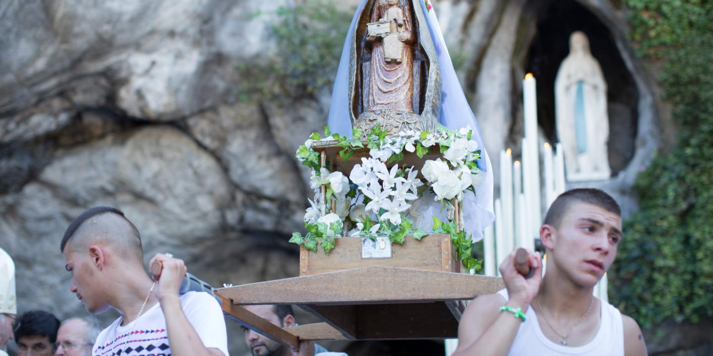 « Lourdes » un documentaire au plus près du mystère