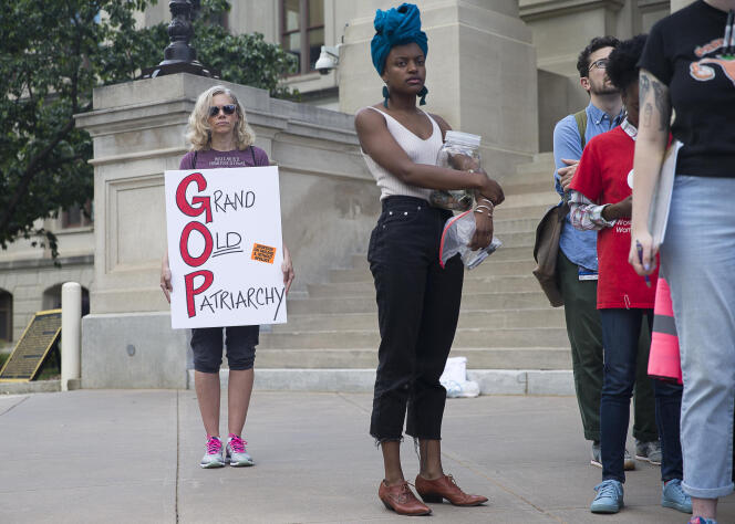Manifestation devant le Capitole d’Atlanta, contre la signature de la loi HB481, le 7 mai 2019.
