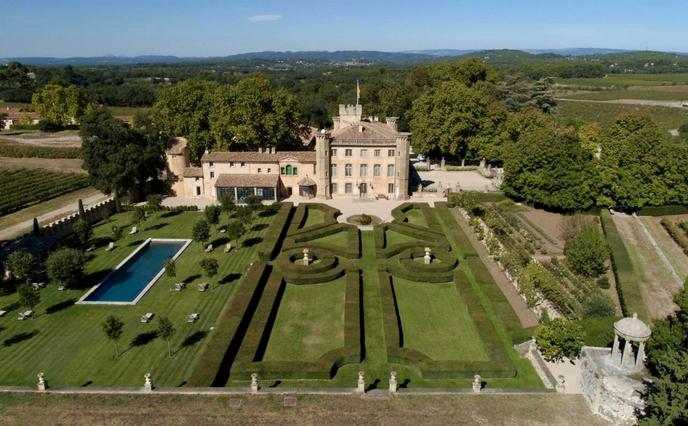 La Villa Baulieu, à Rognes, et son superbe parc.