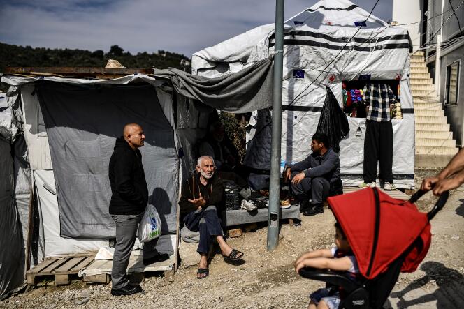 « L’oliveraie », le long du camp de Moria, sur l’île de Lesbos, en mars.