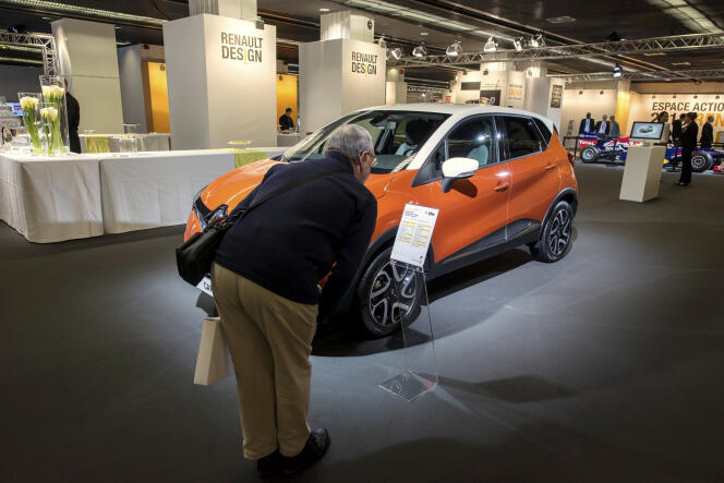 Showroom de presentation des nouveaux vehicules. Renault Captur.