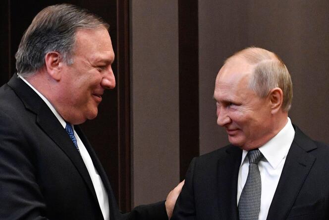 Le secrétaire d’Etat américain Mike Pompeo a été reçu par le président russe Vladimir Poutine, à Sochi, le 14 mai.