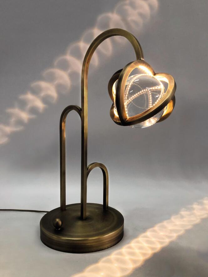 Lampe de bureau Planetaria, de Lara Bohinc.