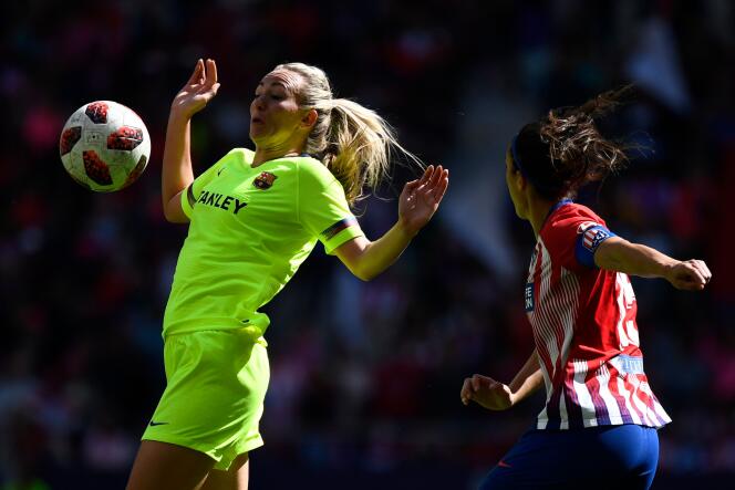 Au stade Metropolitano de Madrid, les équipes adultes de Barcelone et de l’Atlético ont rassemblé, le 17 avril dernier, 60 739 spectateurs, le record mondial pour un match féminin de club.