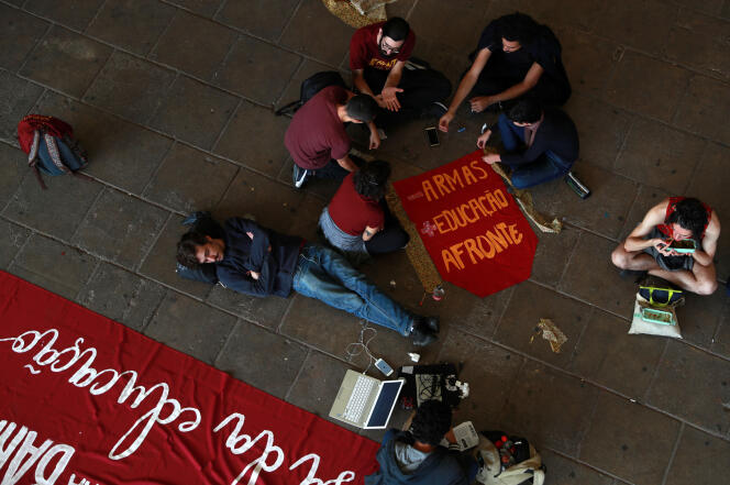 Etudiants de l’université de Sao Paulo, le 15 mai.