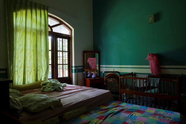 La chambre de Rangana Fernando, 41 ans, sa femme Danadiri, 37 ans, et leurs trois enfants, à Negombo, le 1er mai.
