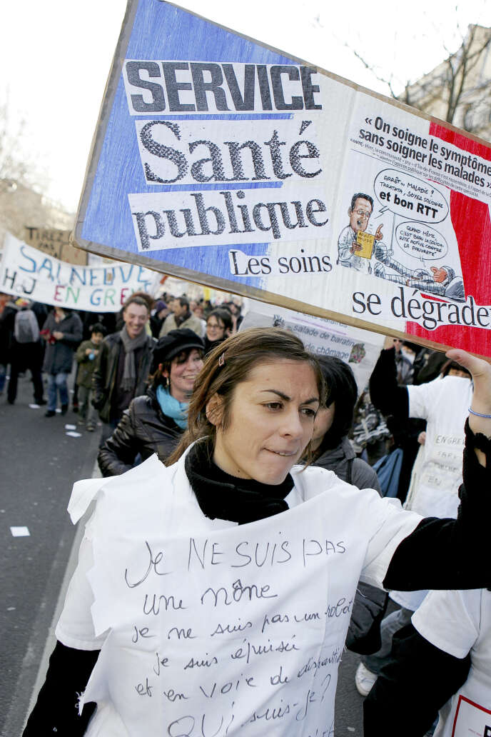 « Partout, on dénonce un manque de moyens et une dévalorisation des métiers » (Manifestation à Paris).