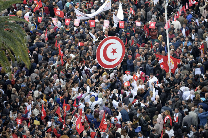 A Tunis, le 22 novembre 2018, manifestation lors de la grève générale durant les négociations entre syndicats et gouvernement sur les salaires.