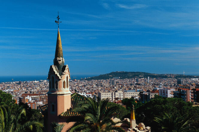 Vue de Barcelone, la capitale catalane, depuis le parc Guell.