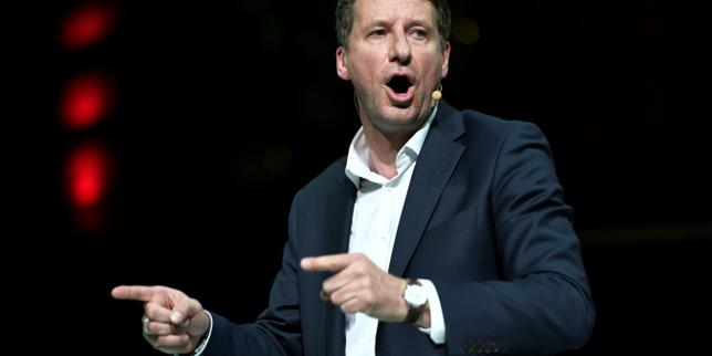 « Questions politiques » avec Yannick Jadot, député européen écologiste