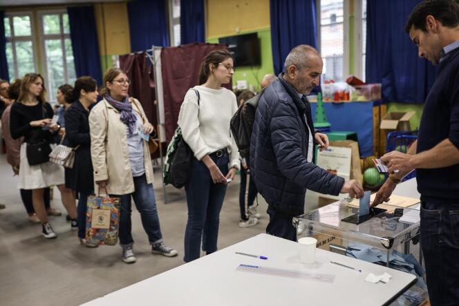 Le taux de participation a atteint 50,12 % en France, dimanche 26 mai pour les élections européennes.