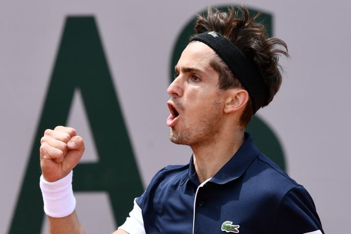 Pierre-Hugues Herbert gezicht à Daniil Medvedev, le 27 mai à Paris.
